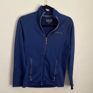 Patagonia women’s  Navy Lightweight Jacket
